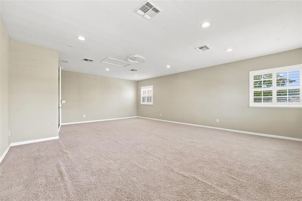 For Sale: $645,000 (4 beds, 3 baths, 2833 Square Feet)