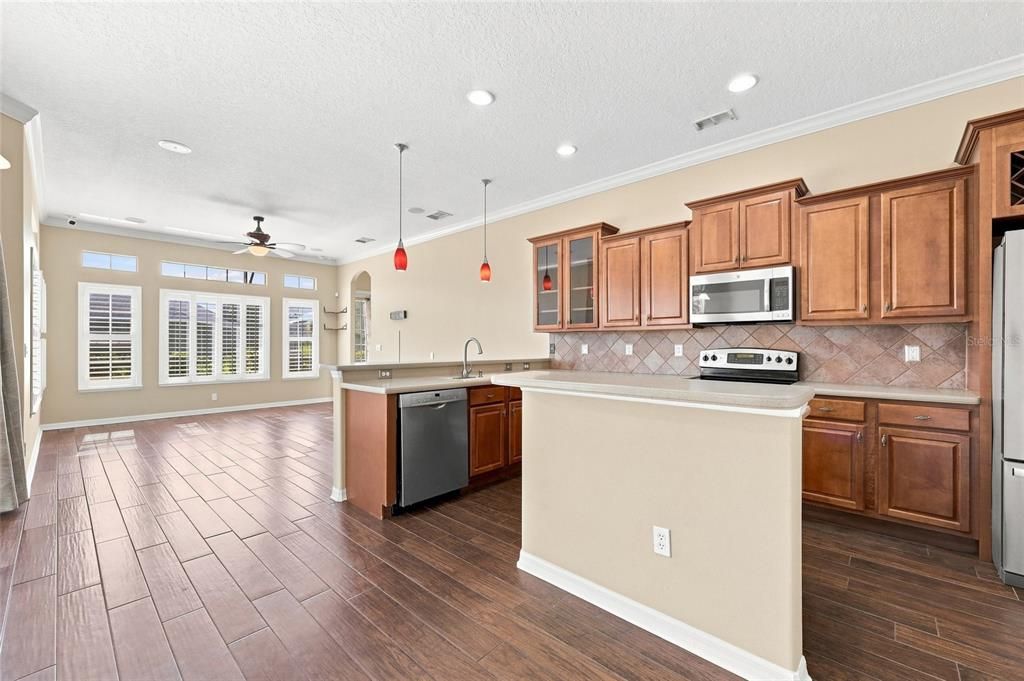 For Sale: $645,000 (4 beds, 3 baths, 2833 Square Feet)