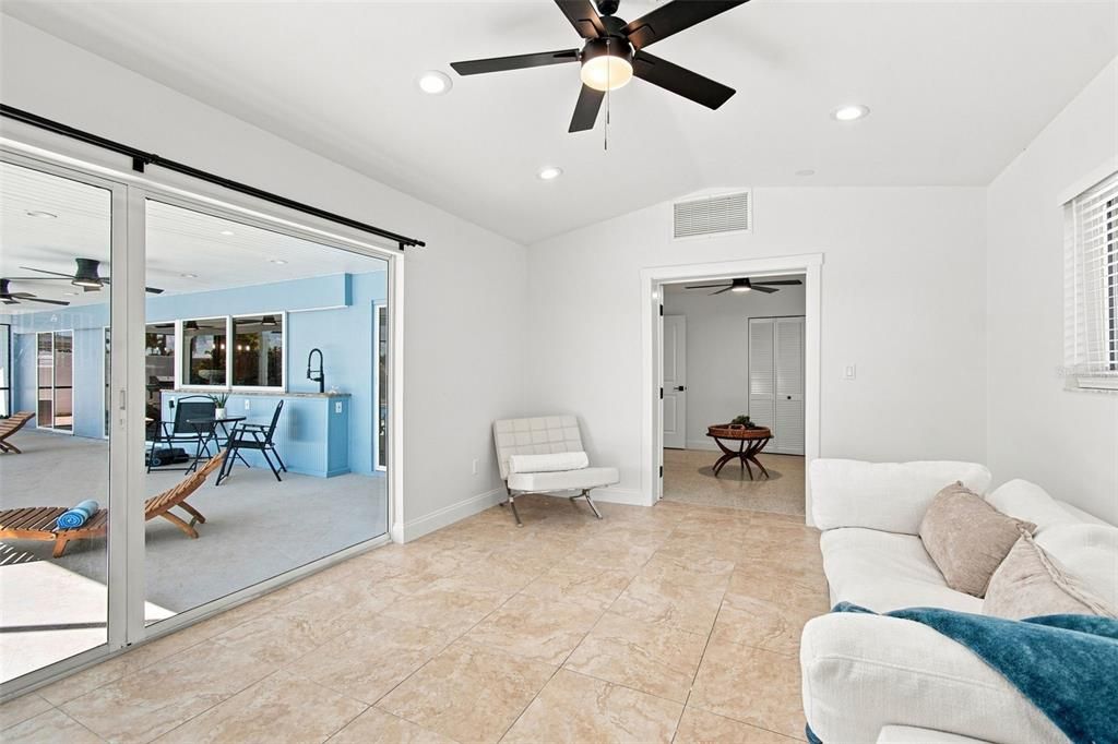 En Venta: $1,350,000 (3 camas, 3 baños, 1862 Pies cuadrados)