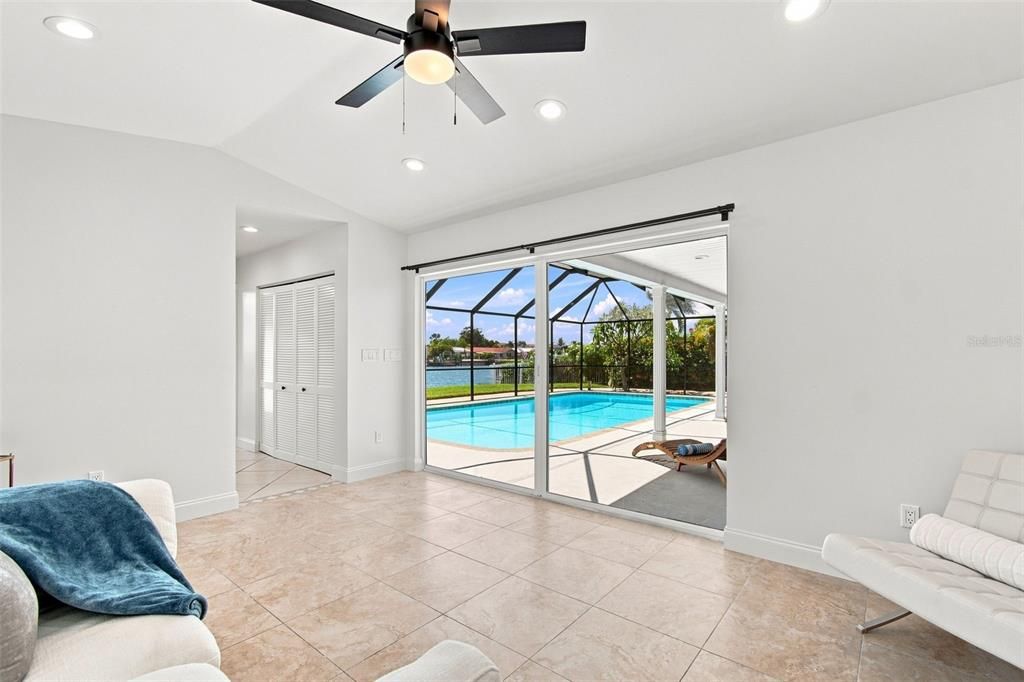 En Venta: $1,350,000 (3 camas, 3 baños, 1862 Pies cuadrados)