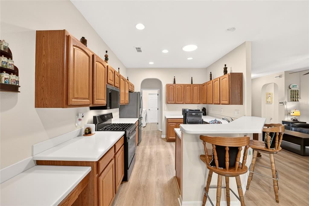 For Sale: $349,999 (3 beds, 2 baths, 1720 Square Feet)