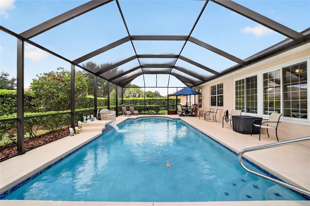 For Sale: $349,999 (3 beds, 2 baths, 1720 Square Feet)