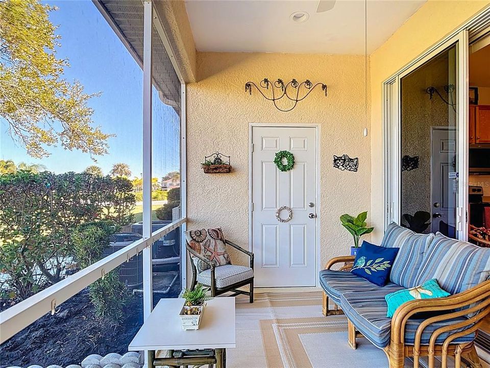 For Sale: $225,000 (2 beds, 2 baths, 1268 Square Feet)