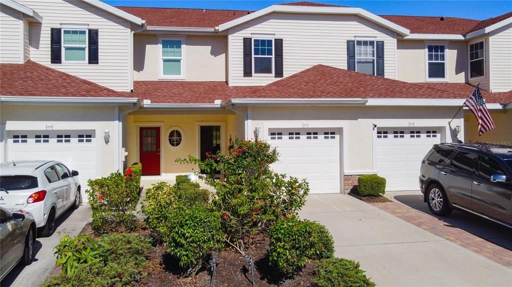 For Sale: $225,000 (2 beds, 2 baths, 1268 Square Feet)