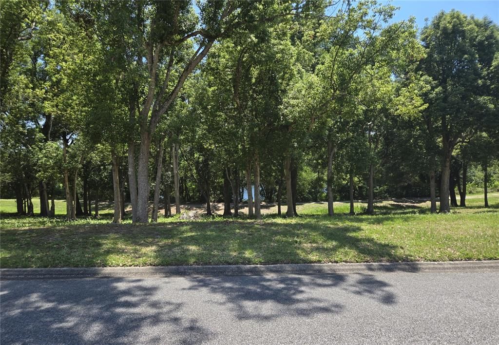 For Sale: $125,000 (2 beds, 2 baths, 970 Square Feet)