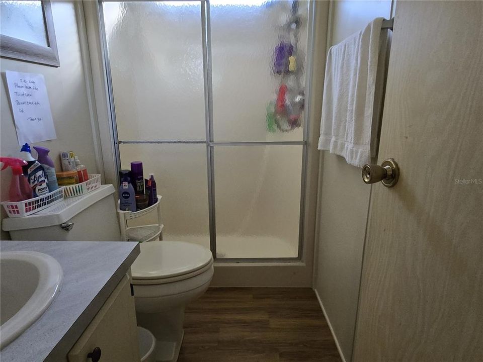 For Sale: $125,000 (2 beds, 2 baths, 970 Square Feet)