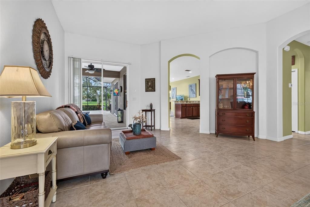 For Sale: $500,000 (4 beds, 3 baths, 2228 Square Feet)