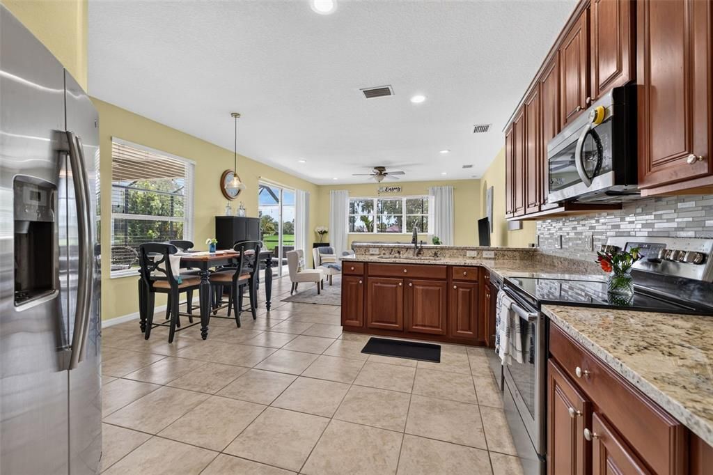 For Sale: $500,000 (4 beds, 3 baths, 2228 Square Feet)
