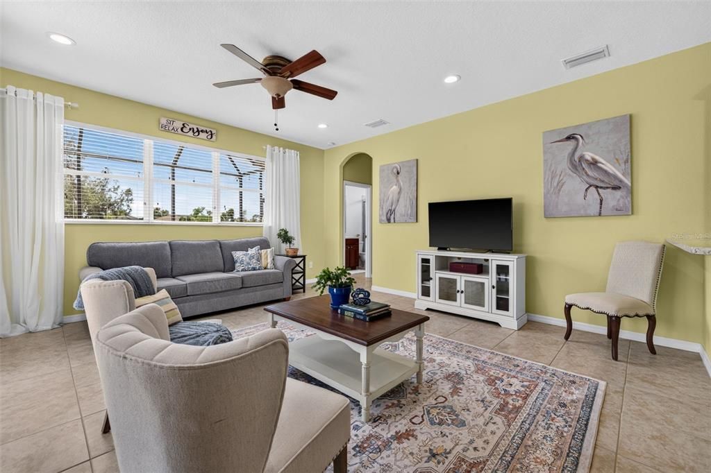 For Sale: $500,000 (4 beds, 3 baths, 2228 Square Feet)