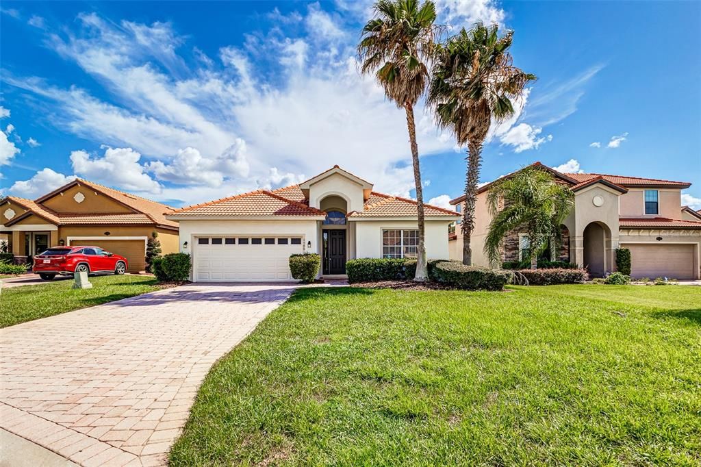 На продажу: $379,950 (3 спален, 2 ванн, 2082 Квадратных фут)