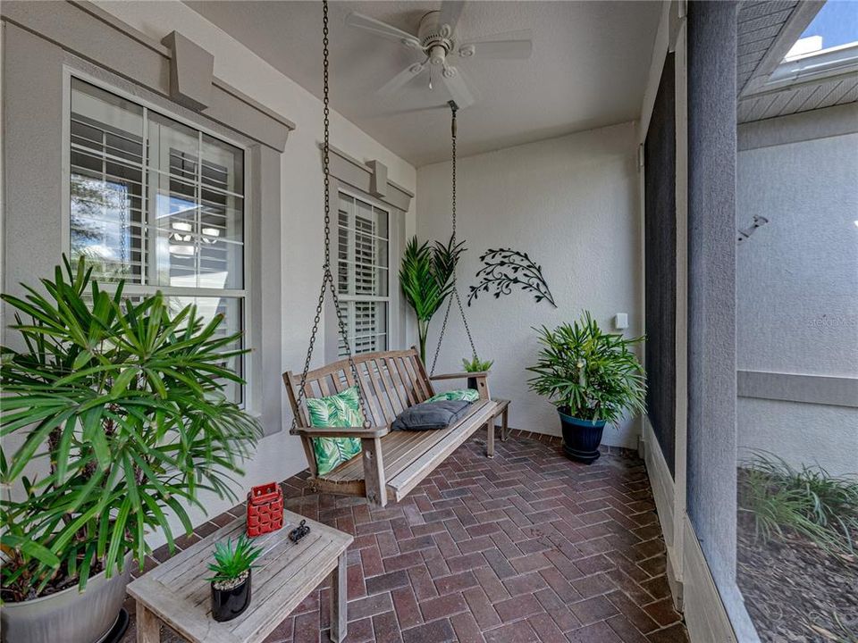 En Venta: $460,000 (3 camas, 2 baños, 2056 Pies cuadrados)