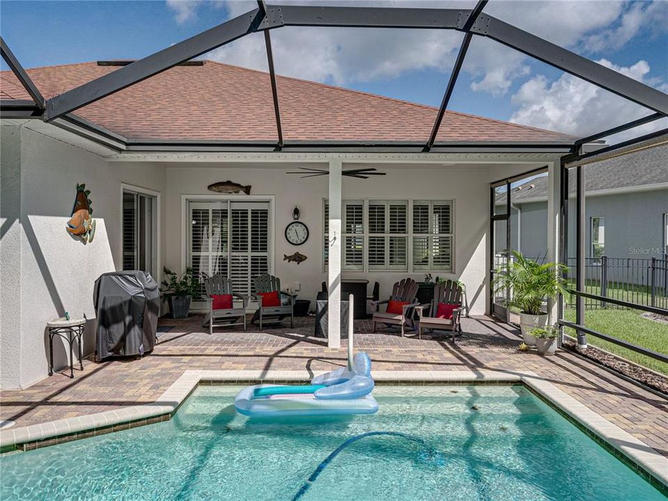 En Venta: $460,000 (3 camas, 2 baños, 2056 Pies cuadrados)