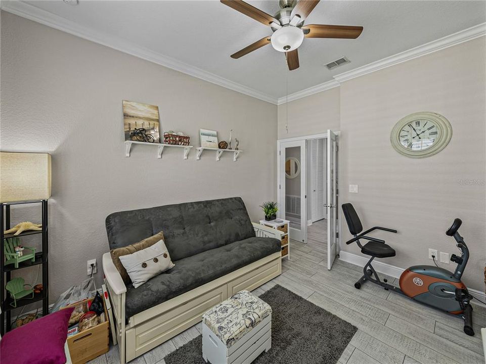 En Venta: $460,000 (3 camas, 2 baños, 2056 Pies cuadrados)