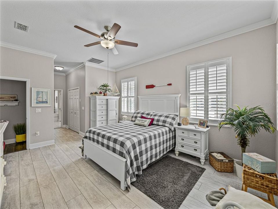 En Venta: $460,000 (3 camas, 2 baños, 2056 Pies cuadrados)