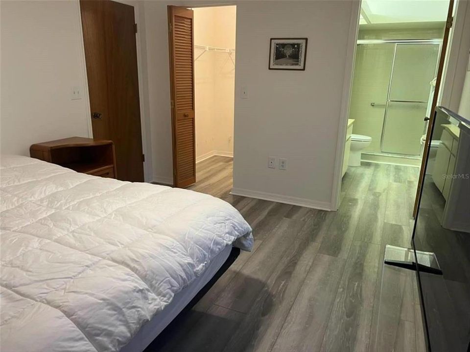На продажу: $248,000 (2 спален, 2 ванн, 988 Квадратных фут)