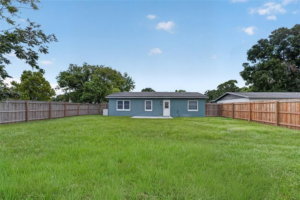 For Sale: $344,900 (3 beds, 1 baths, 1210 Square Feet)