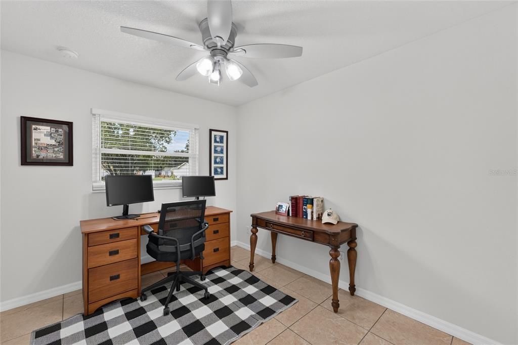 For Sale: $344,900 (3 beds, 1 baths, 1210 Square Feet)