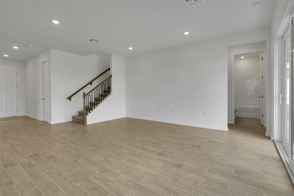 For Sale: $349,990 (4 beds, 3 baths, 2519 Square Feet)