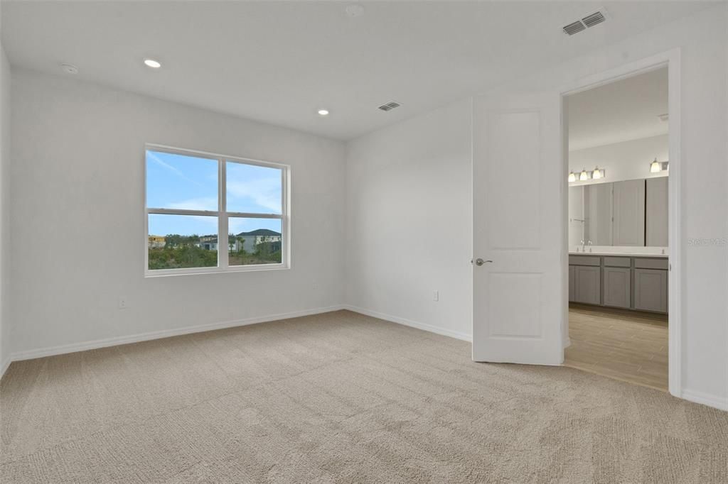 For Sale: $349,990 (4 beds, 3 baths, 2519 Square Feet)
