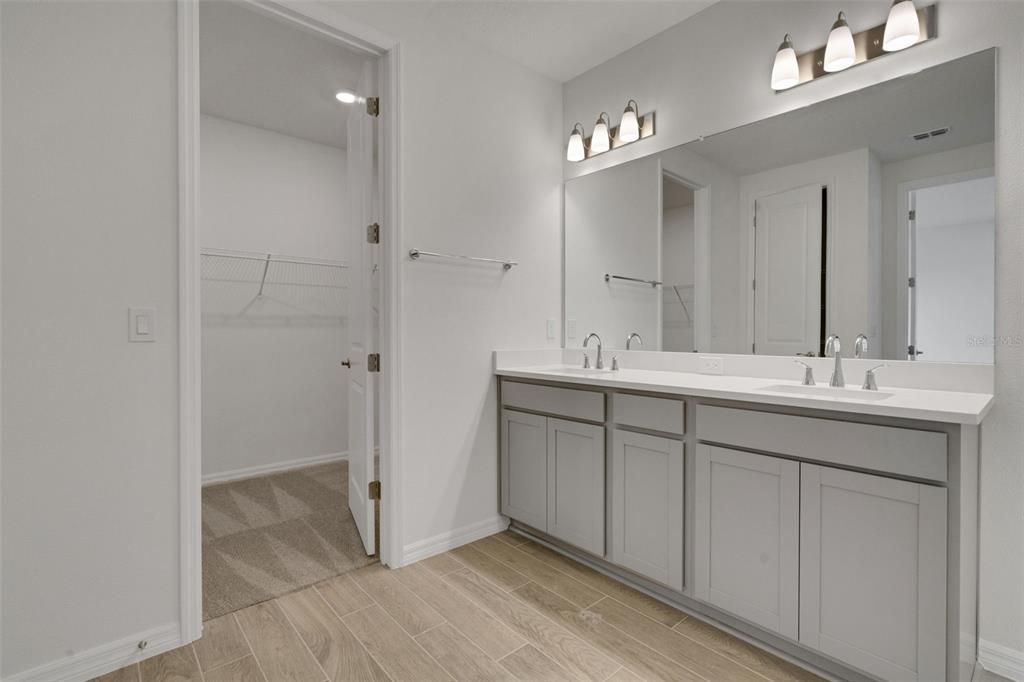 For Sale: $349,990 (4 beds, 3 baths, 2519 Square Feet)