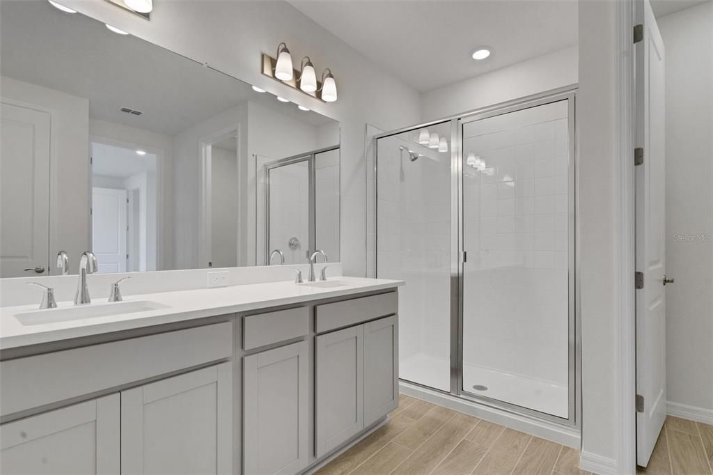 For Sale: $349,990 (4 beds, 3 baths, 2519 Square Feet)