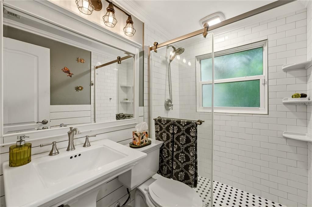For Sale: $1,039,000 (3 beds, 2 baths, 1368 Square Feet)