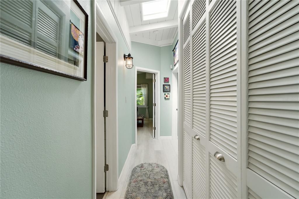For Sale: $1,039,000 (3 beds, 2 baths, 1368 Square Feet)