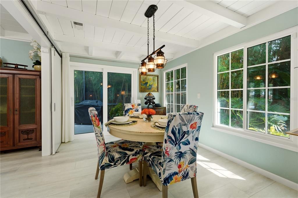 For Sale: $1,039,000 (3 beds, 2 baths, 1368 Square Feet)