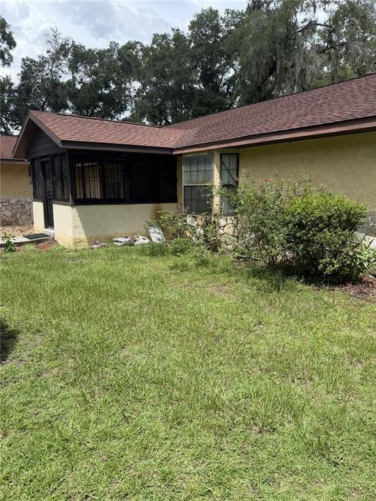 For Sale: $349,900 (6 beds, 4 baths, 3402 Square Feet)
