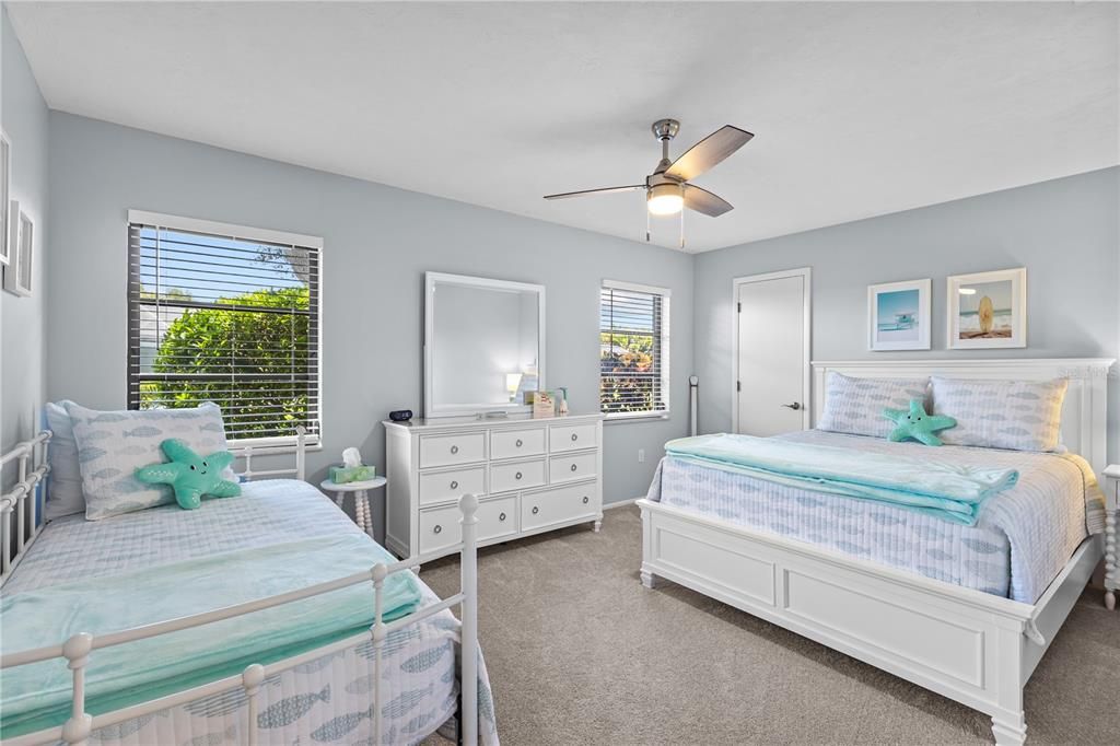 For Sale: $620,000 (3 beds, 2 baths, 2589 Square Feet)