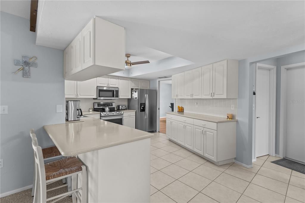 For Sale: $620,000 (3 beds, 2 baths, 2589 Square Feet)