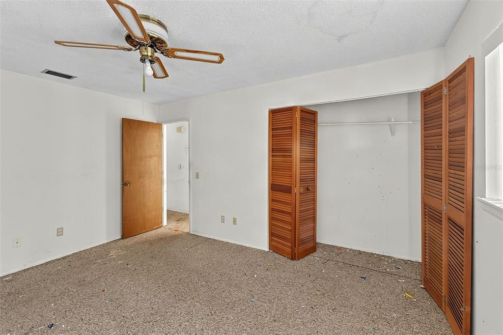 For Sale: $174,900 (3 beds, 1 baths, 1122 Square Feet)