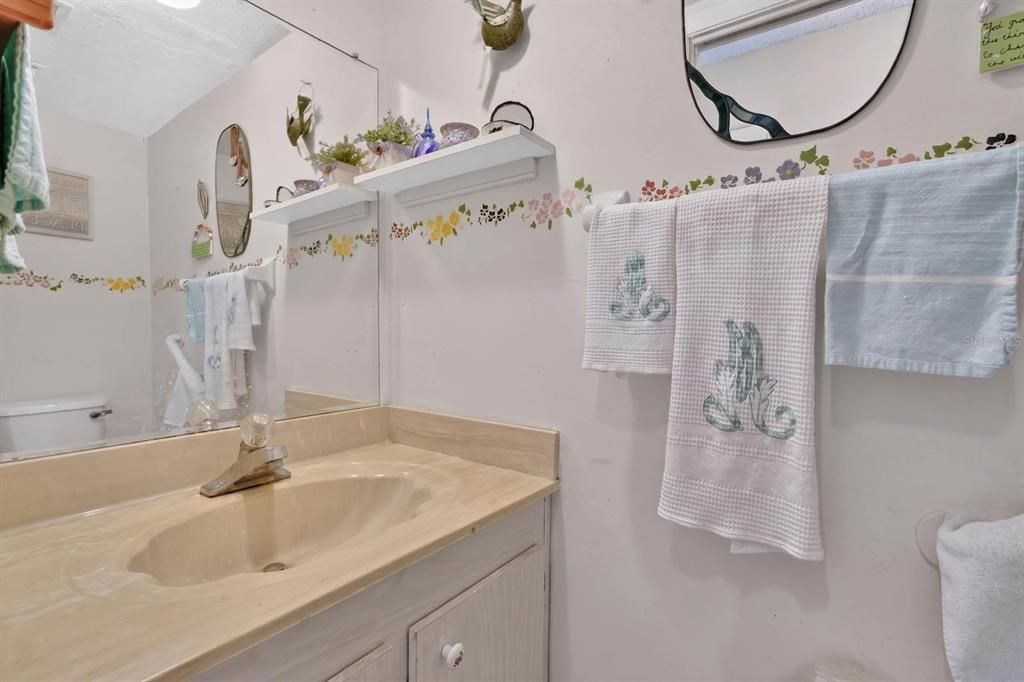 For Sale: $282,500 (2 beds, 2 baths, 1407 Square Feet)