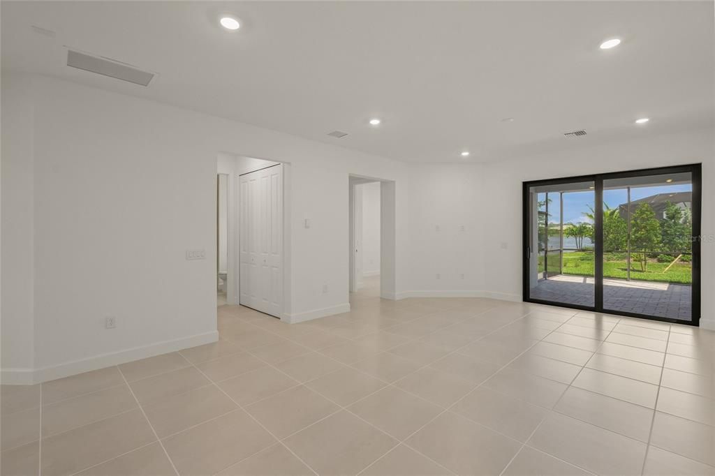 For Rent: $2,895 (2 beds, 2 baths, 1448 Square Feet)