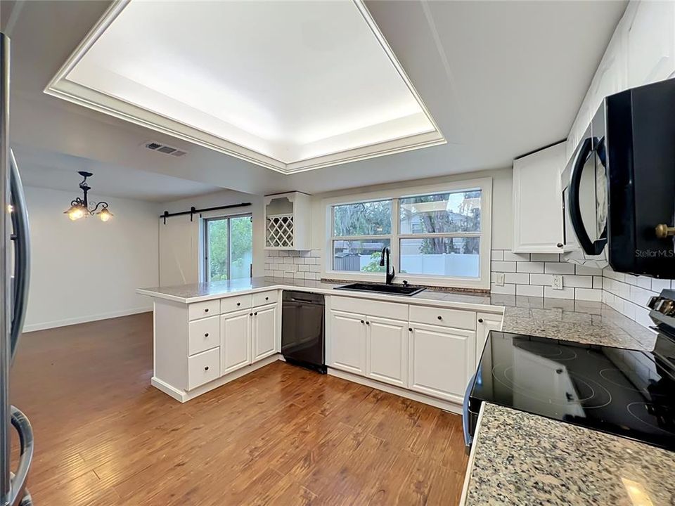For Sale: $335,000 (3 beds, 2 baths, 1447 Square Feet)