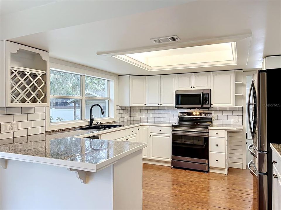 For Sale: $335,000 (3 beds, 2 baths, 1447 Square Feet)