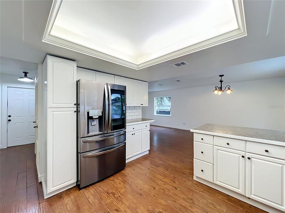 For Sale: $335,000 (3 beds, 2 baths, 1447 Square Feet)