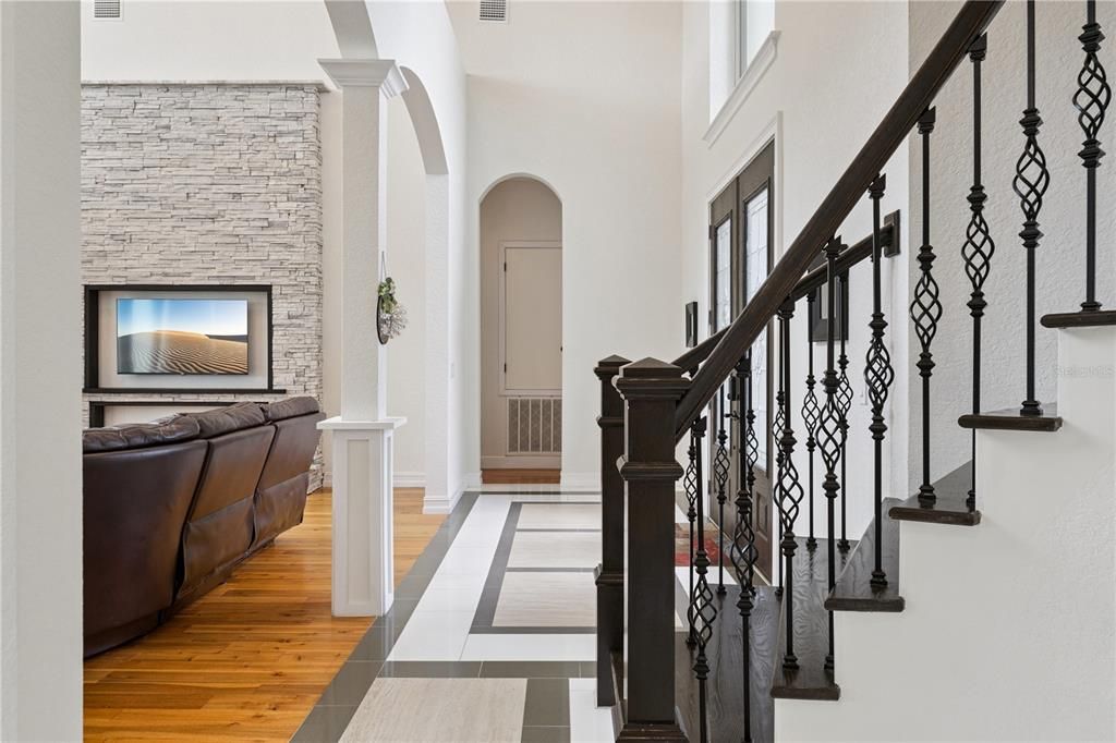 En Venta: $966,000 (4 camas, 3 baños, 4041 Pies cuadrados)