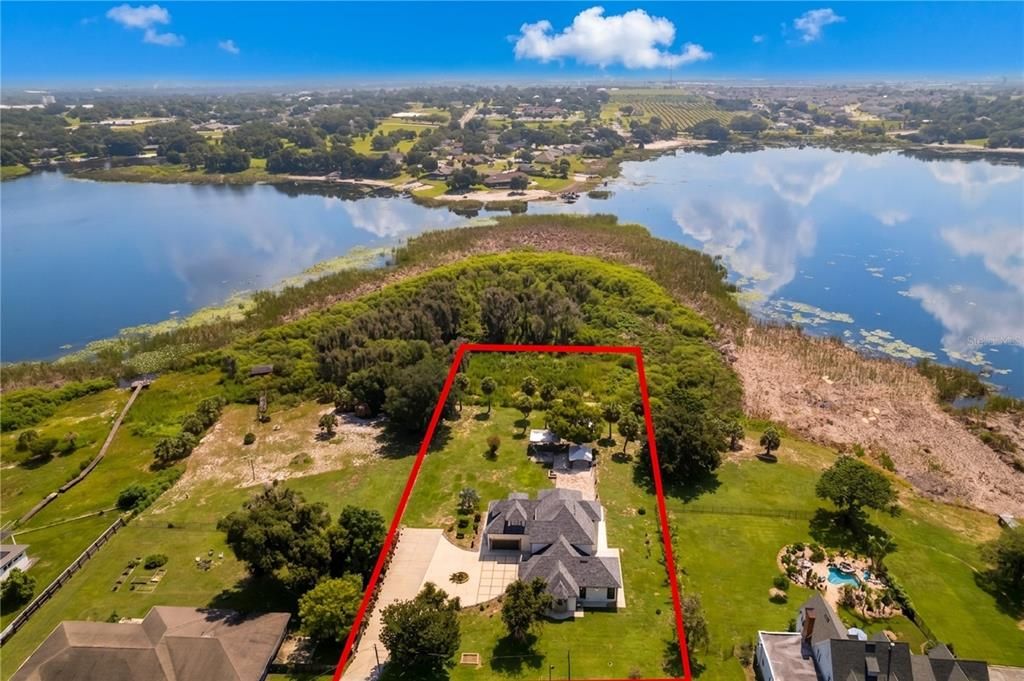 En Venta: $966,000 (4 camas, 3 baños, 4041 Pies cuadrados)