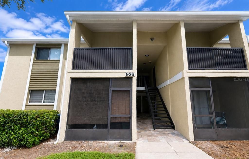 For Rent: $1,495 (2 beds, 2 baths, 897 Square Feet)