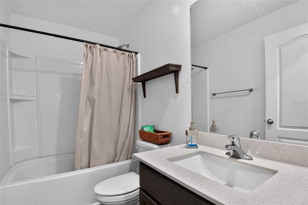For Sale: $289,000 (3 beds, 2 baths, 1462 Square Feet)
