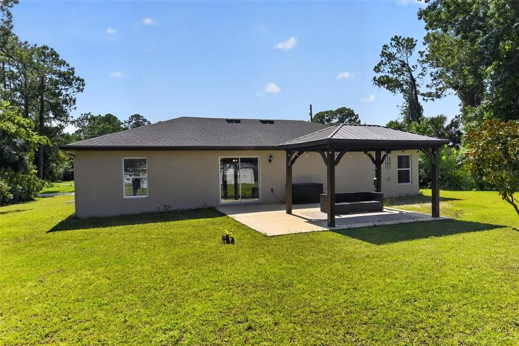 For Sale: $289,000 (3 beds, 2 baths, 1462 Square Feet)