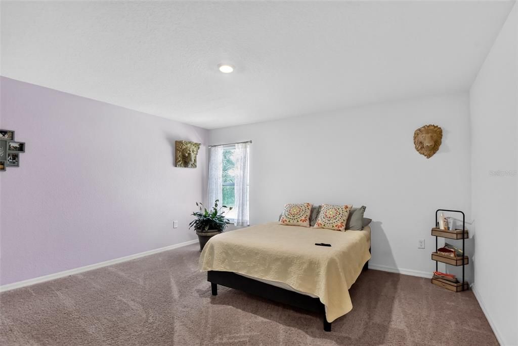 For Sale: $289,000 (3 beds, 2 baths, 1462 Square Feet)
