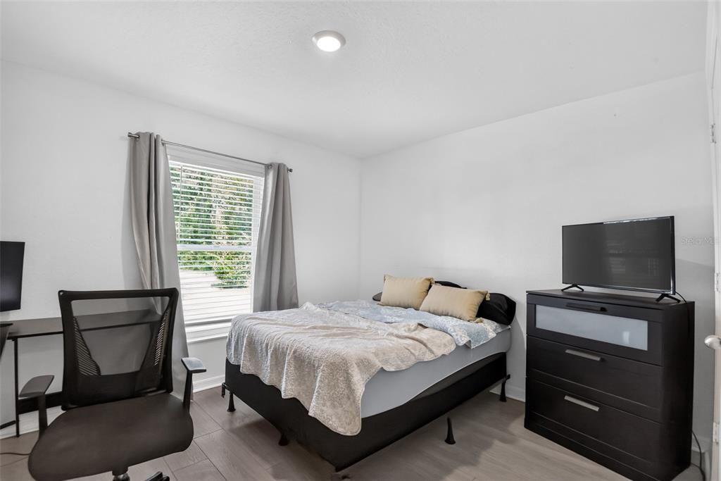 For Sale: $289,000 (3 beds, 2 baths, 1462 Square Feet)