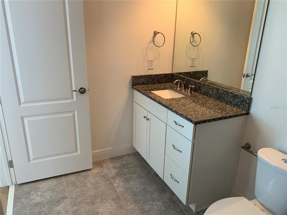 В аренду: $2,450 (3 спален, 2 ванн, 1353 Квадратных фут)