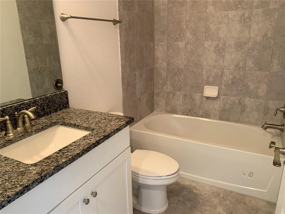 В аренду: $2,450 (3 спален, 2 ванн, 1353 Квадратных фут)