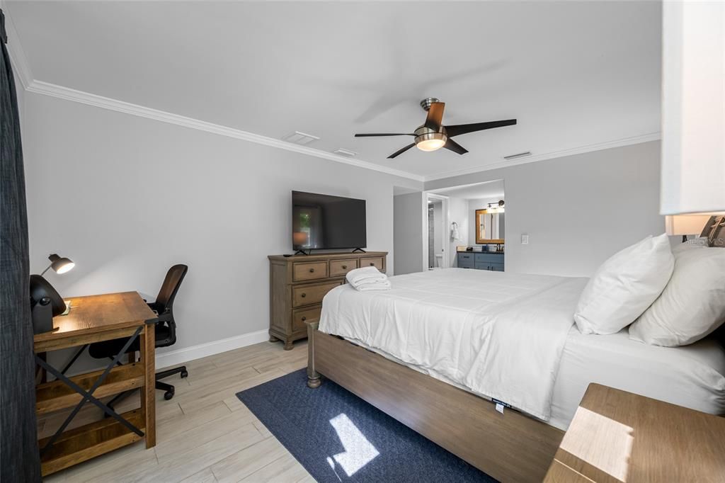 For Sale: $615,000 (4 beds, 2 baths, 1999 Square Feet)