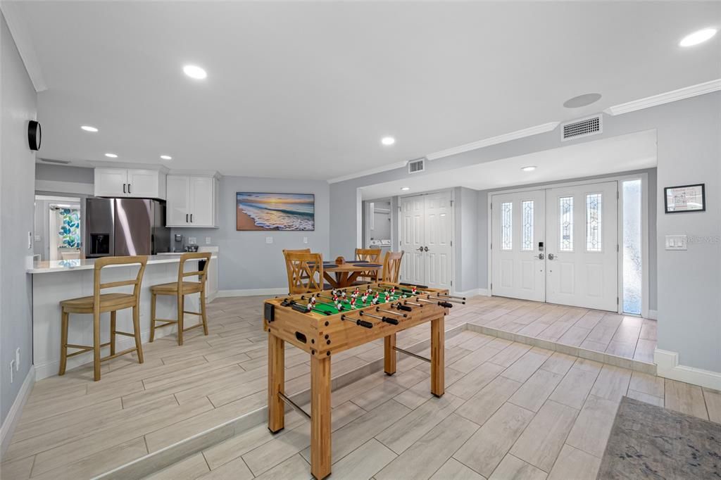 For Sale: $615,000 (4 beds, 2 baths, 1999 Square Feet)