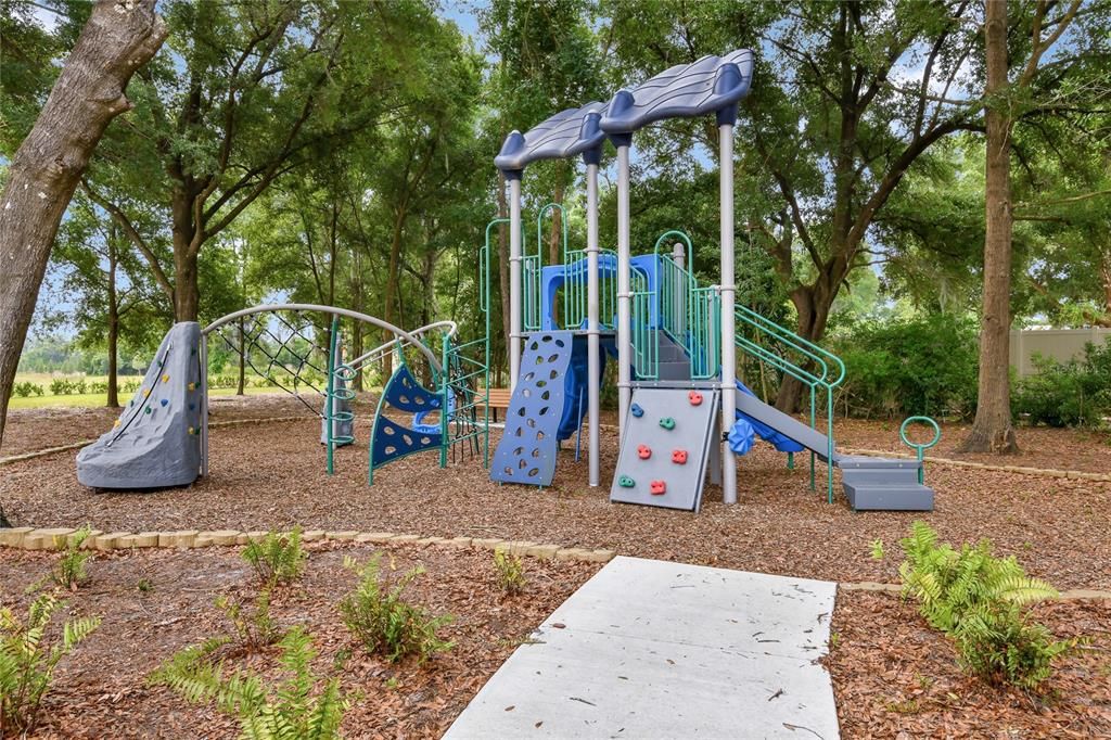 En Venta: $459,950 (5 camas, 3 baños, 3030 Pies cuadrados)