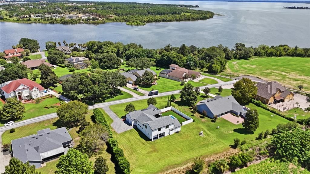En Venta: $1,525,000 (4 camas, 3 baños, 3277 Pies cuadrados)